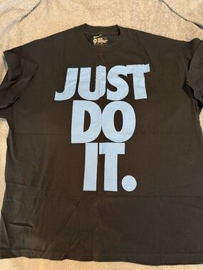 Nike Men’s navy with Short-Sleeve Tee with Light Blue 'JUST DO It xxl